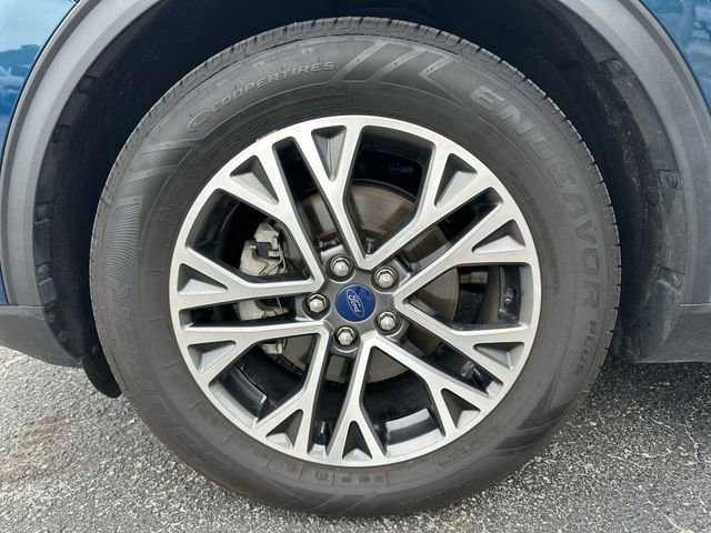 Certified 2020 Ford Escape SEL image 11