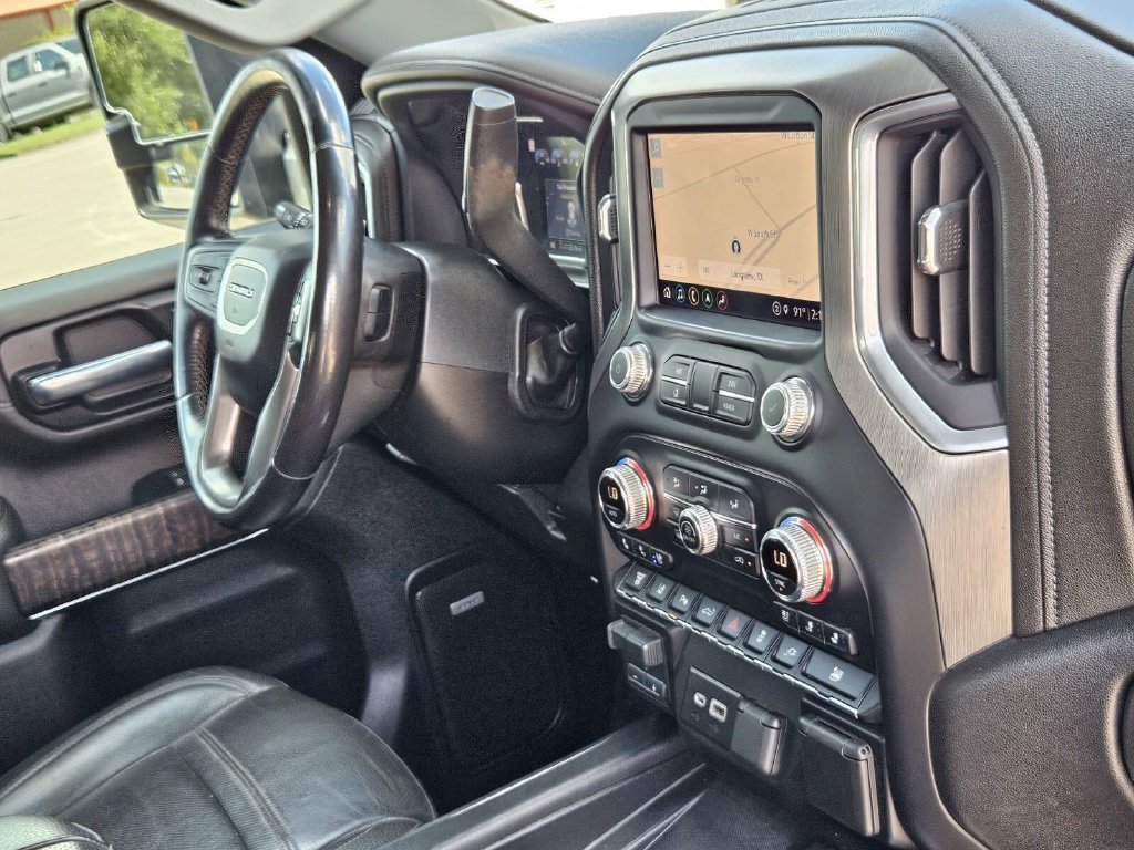 Used 2022 GMC Sierra 3500 Denali AWD/4WD image 13