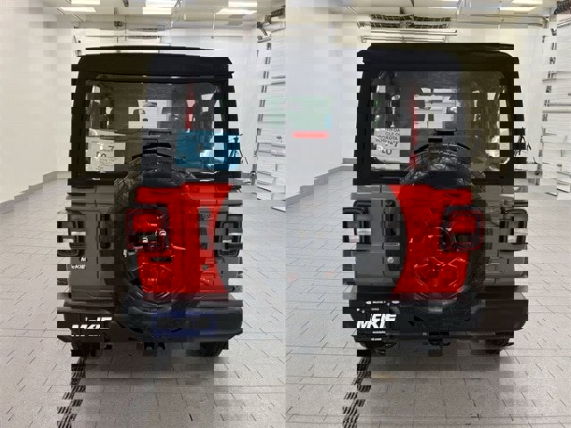 Used 2024 Jeep Wrangler Sport image 5
