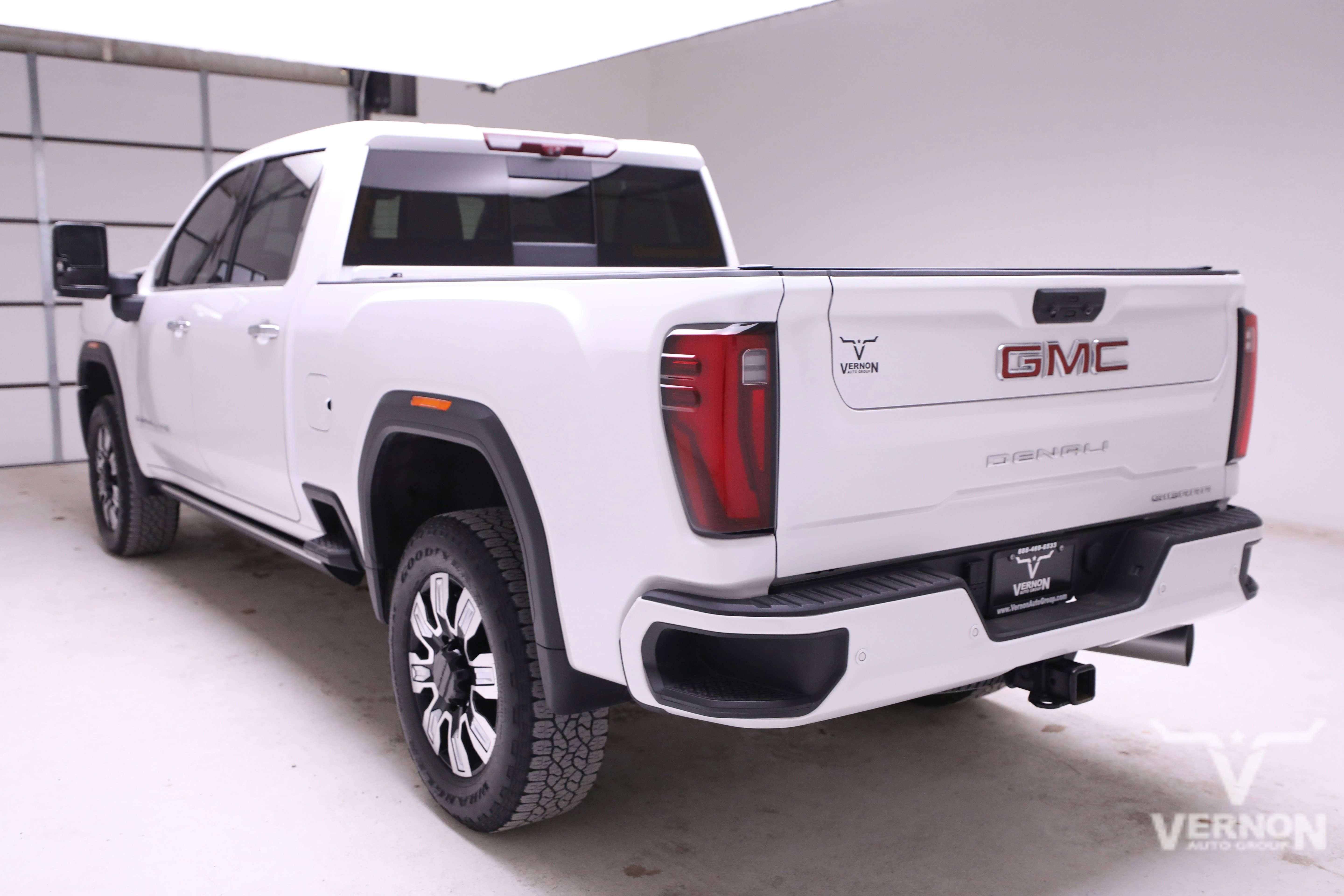 Used 2024 GMC Sierra 2500 Denali w/ Denali Reserve Package image 3
