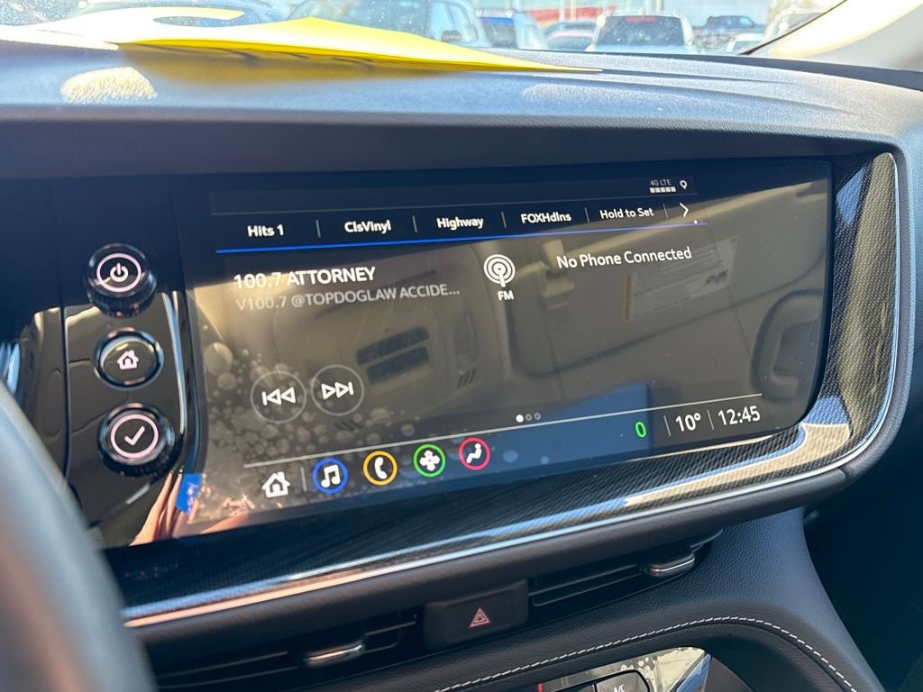 Used 2023 Buick Envision Essence w/ Sport Touring Package image 17