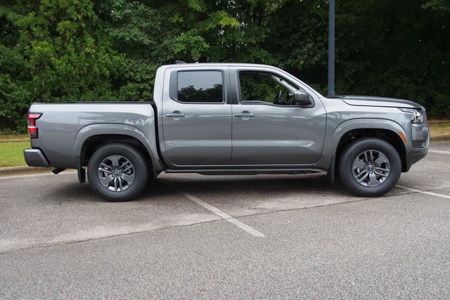 Used 2026 Nissan Frontier SV RWD image 7