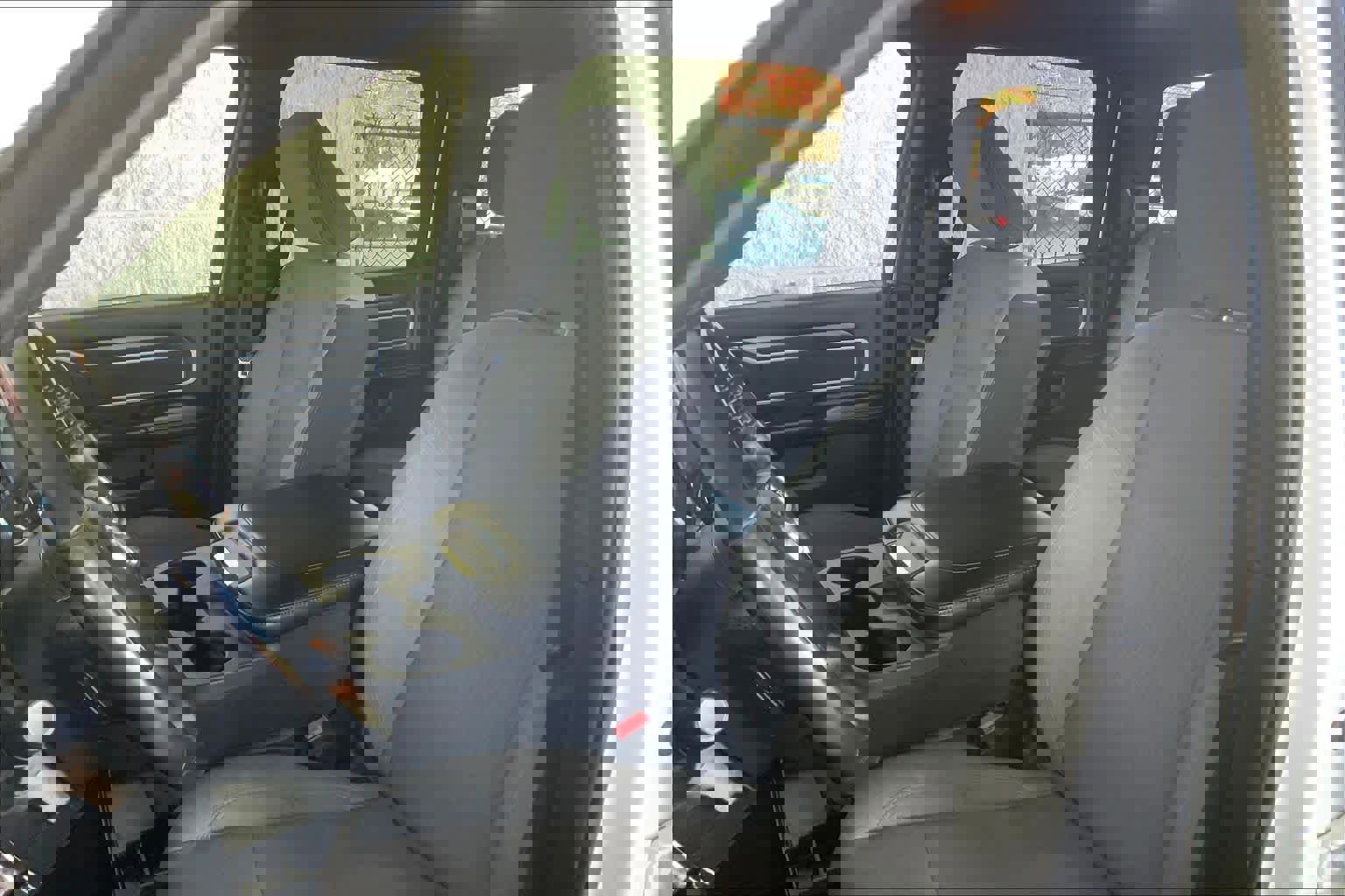 Used 2024 RAM 3500 Big Horn image 7