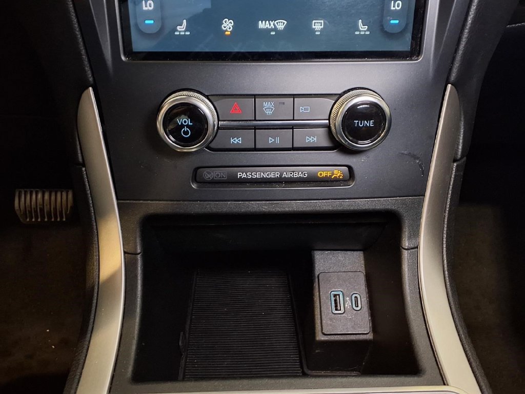 Certified 2024 Ford Edge SEL AWD/4WD image 7