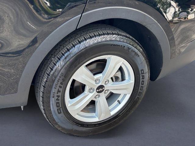 Used 2023 Kia Sorento LX FWD image 10