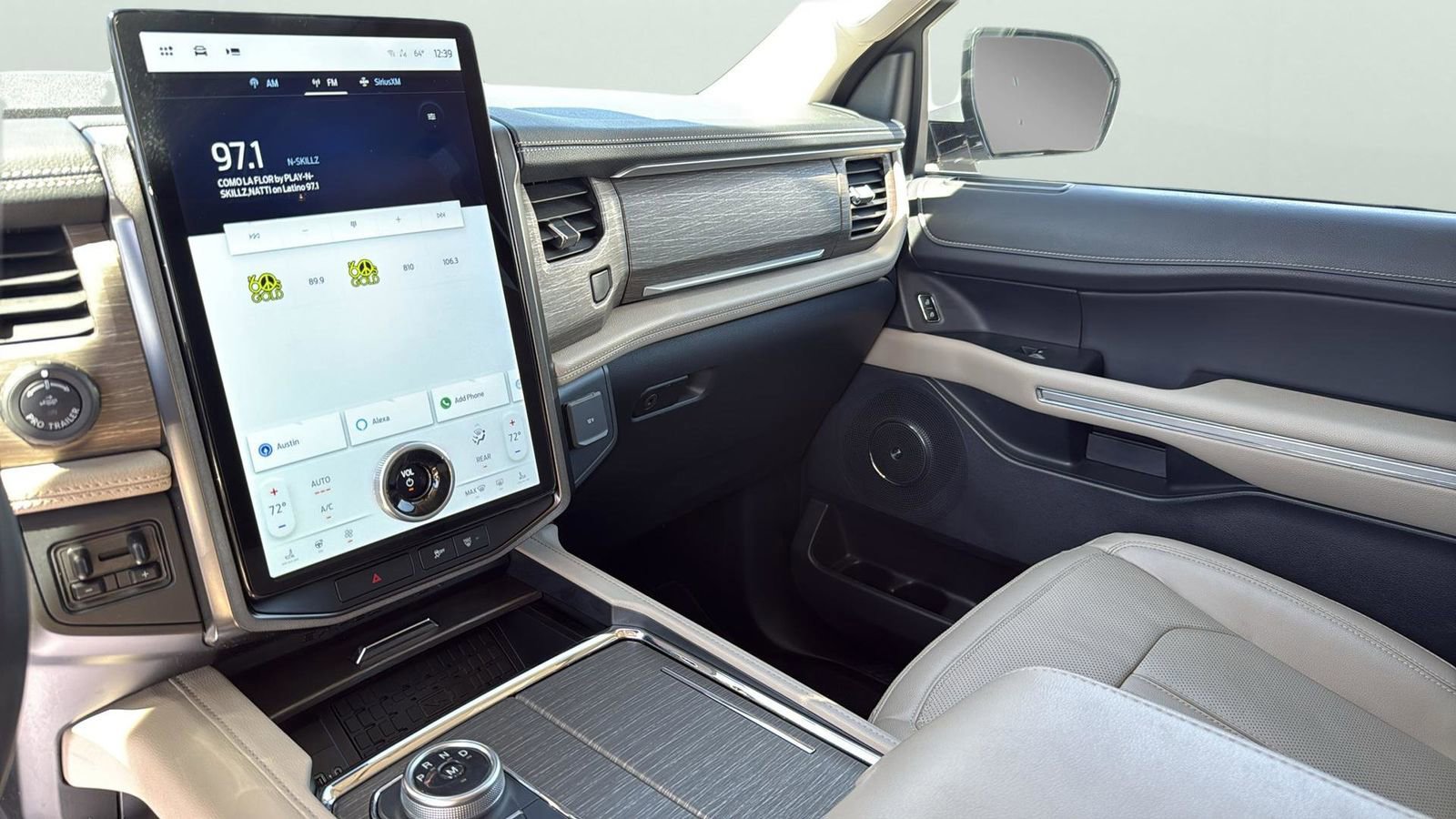 Certified 2023 Ford Expedition Limited image 20