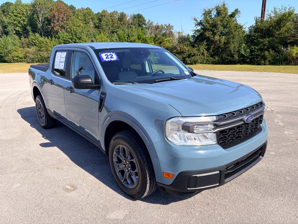 Certified 2022 Ford Maverick XLT FWD image 2