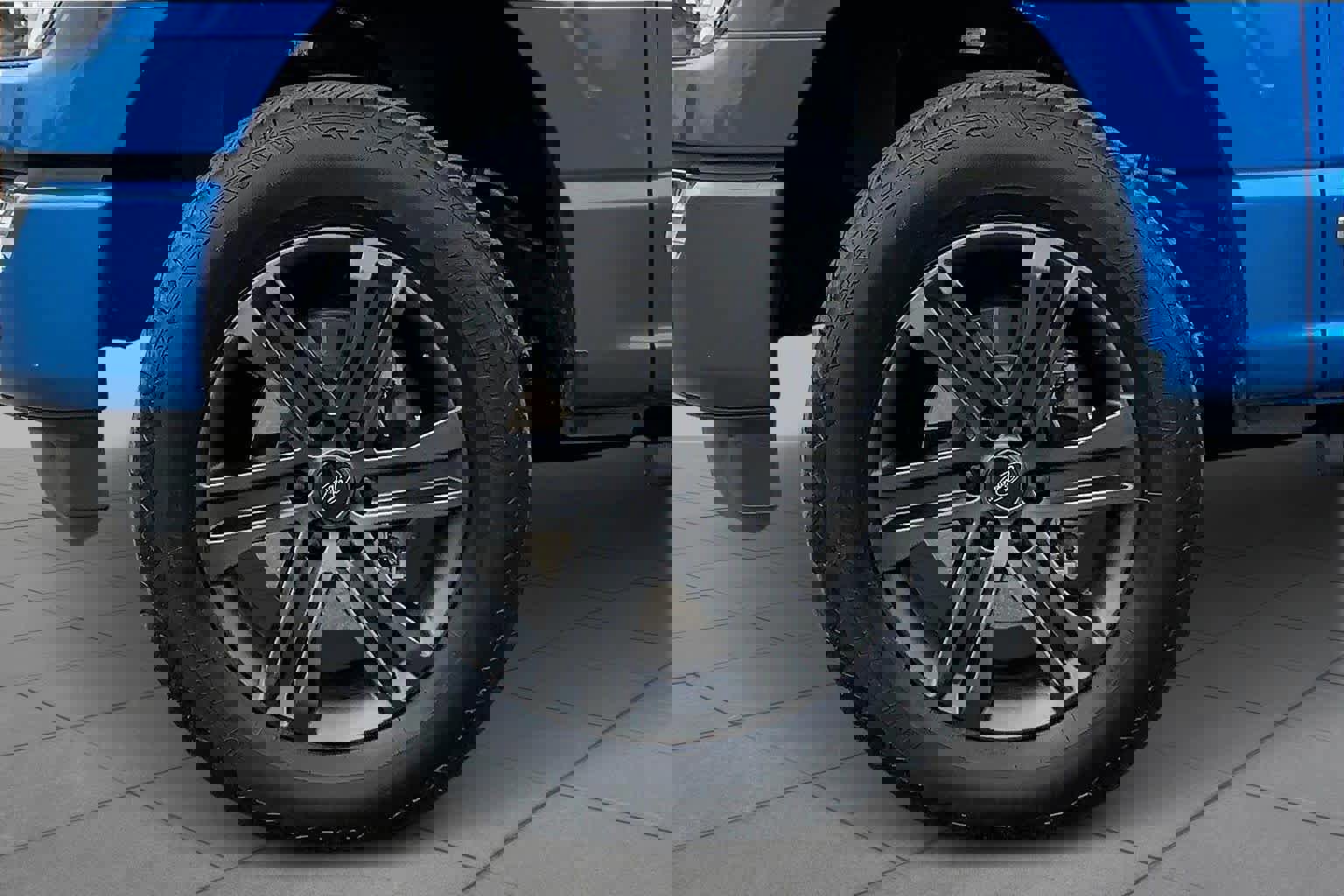 Certified 2021 Ford F150 XLT w/ Equipment Group 302A High image 12