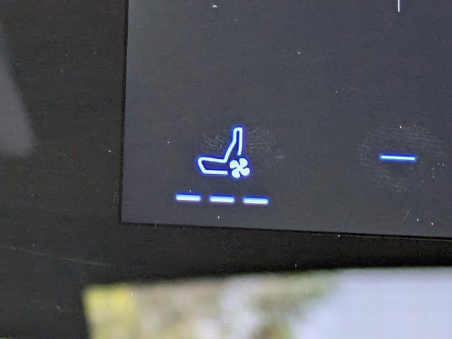 Certified 2025 Ford Mustang GT Premium image 32