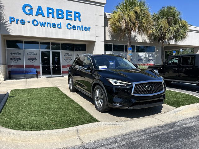 Used 2021 INFINITI QX50 Essential w/ Cargo Package FWD image 2