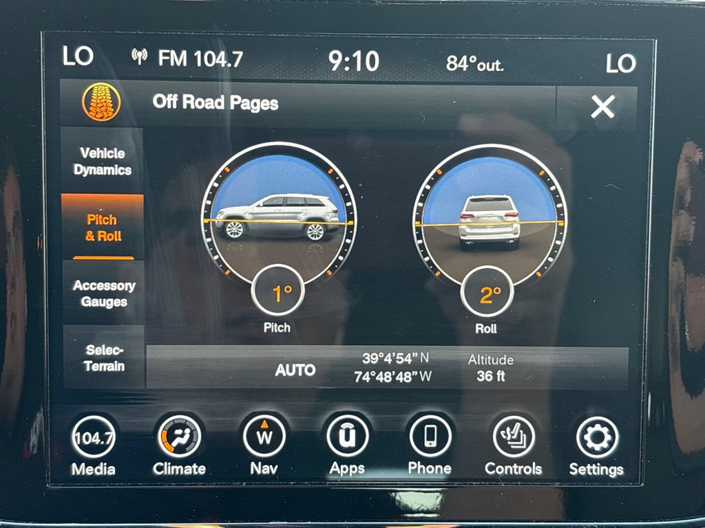 Used 2021 Jeep Grand Cherokee Limited w/ Sun & Sound Group AWD/4WD image 37