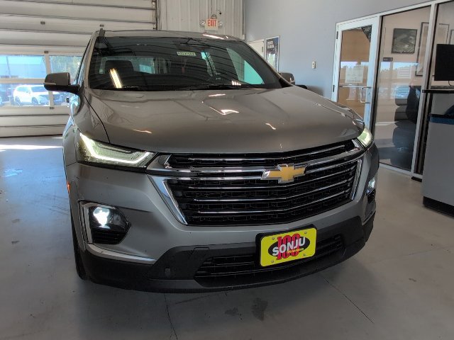 Used 2023 Chevrolet Traverse LT AWD/4WD image 43