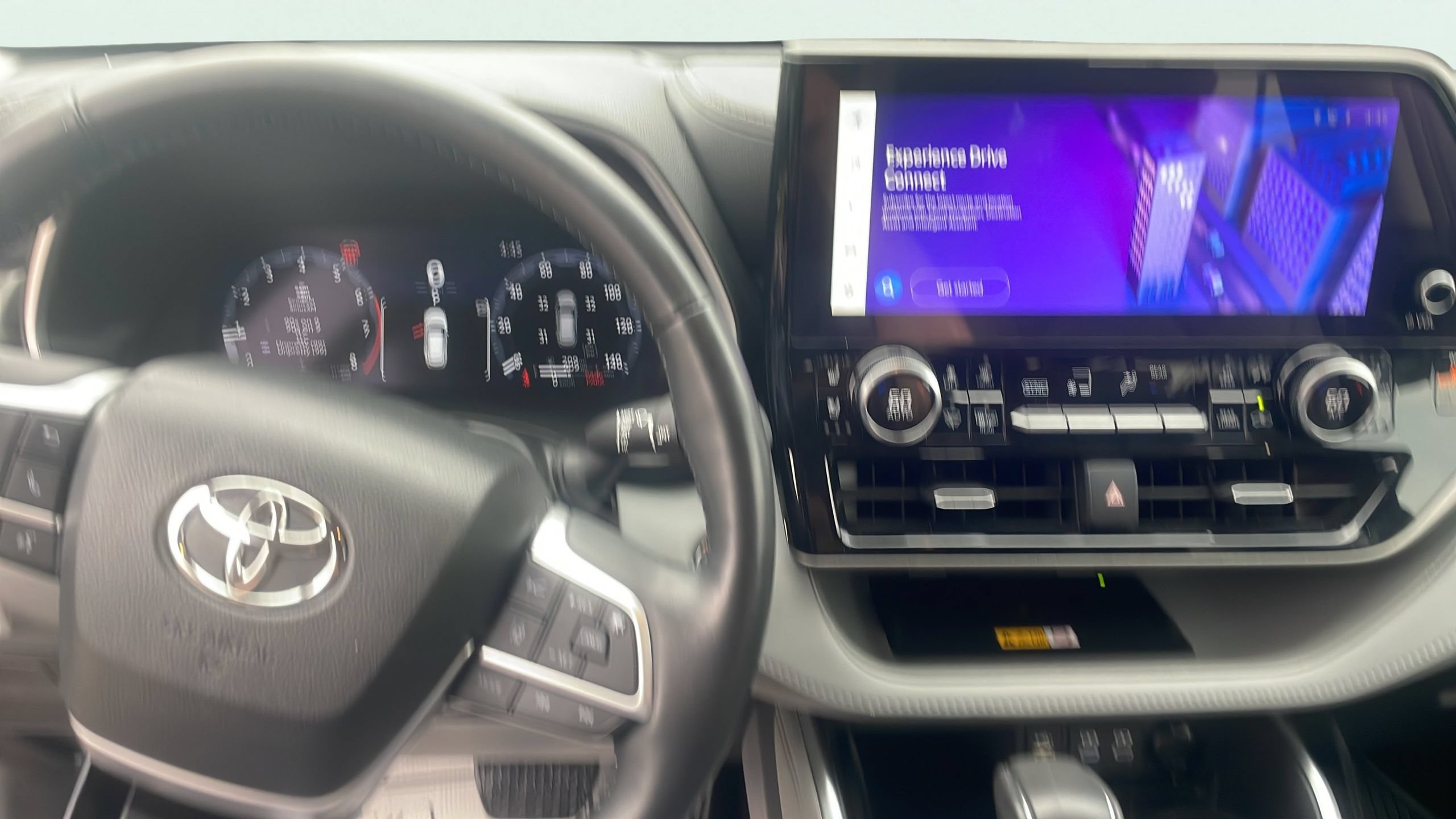 Used 2023 Toyota Highlander Limited AWD/4WD image 21