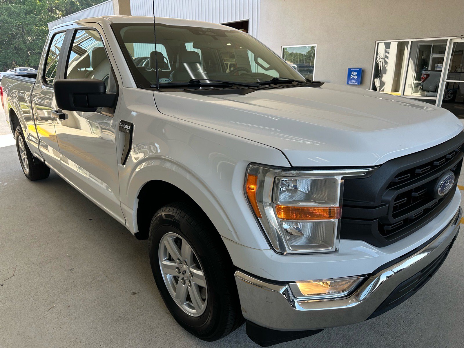 Certified 2022 Ford F150 XL w/ Trailer Tow Package RWD image 8