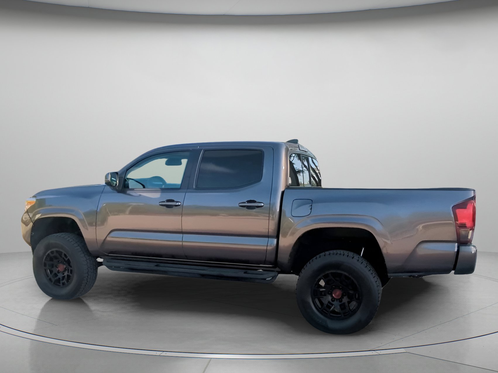 Used 2022 Toyota Tacoma SR RWD image 18