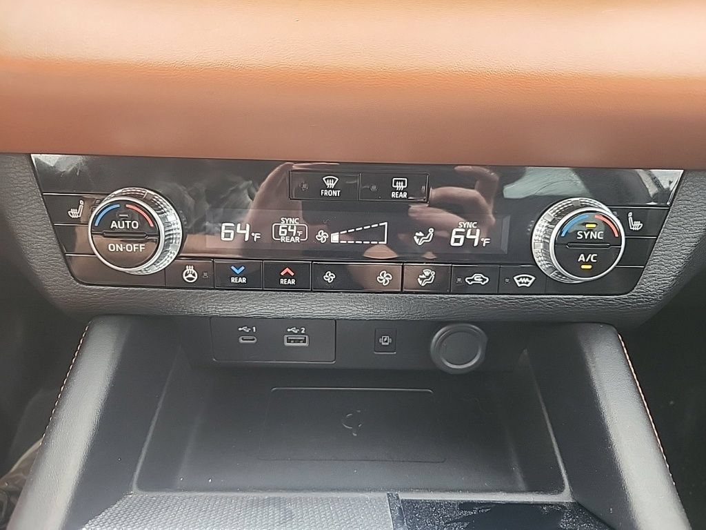 Used 2022 Mitsubishi Outlander SEL AWD/4WD image 16