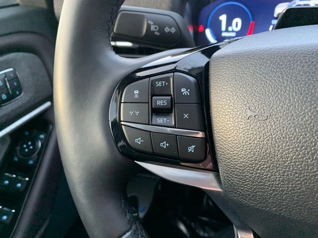 Certified 2025 Ford Explorer Platinum w/ Ultimate Package image 28