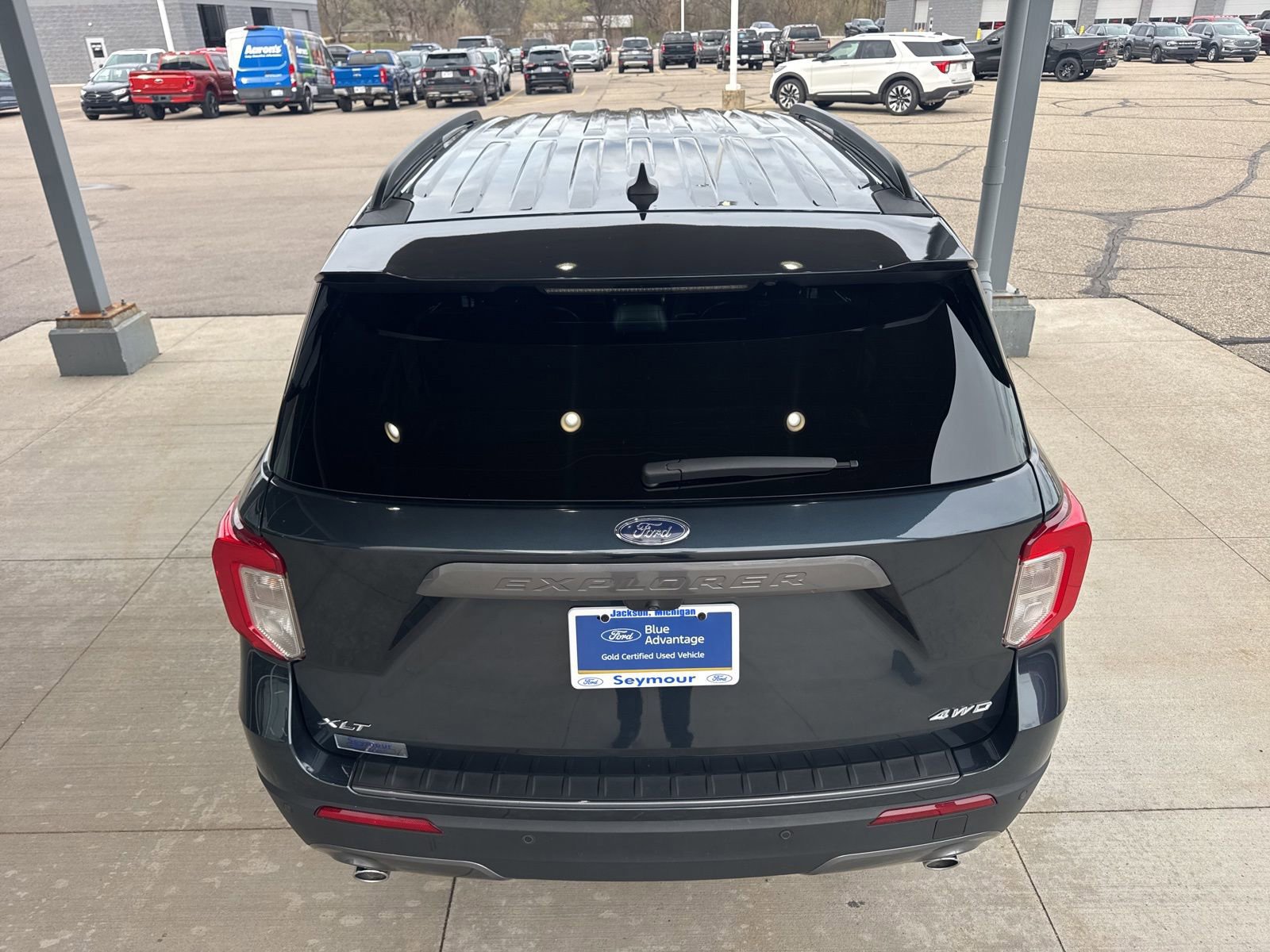 Certified 2023 Ford Explorer XLT w/ Equipment Group 202A image 4