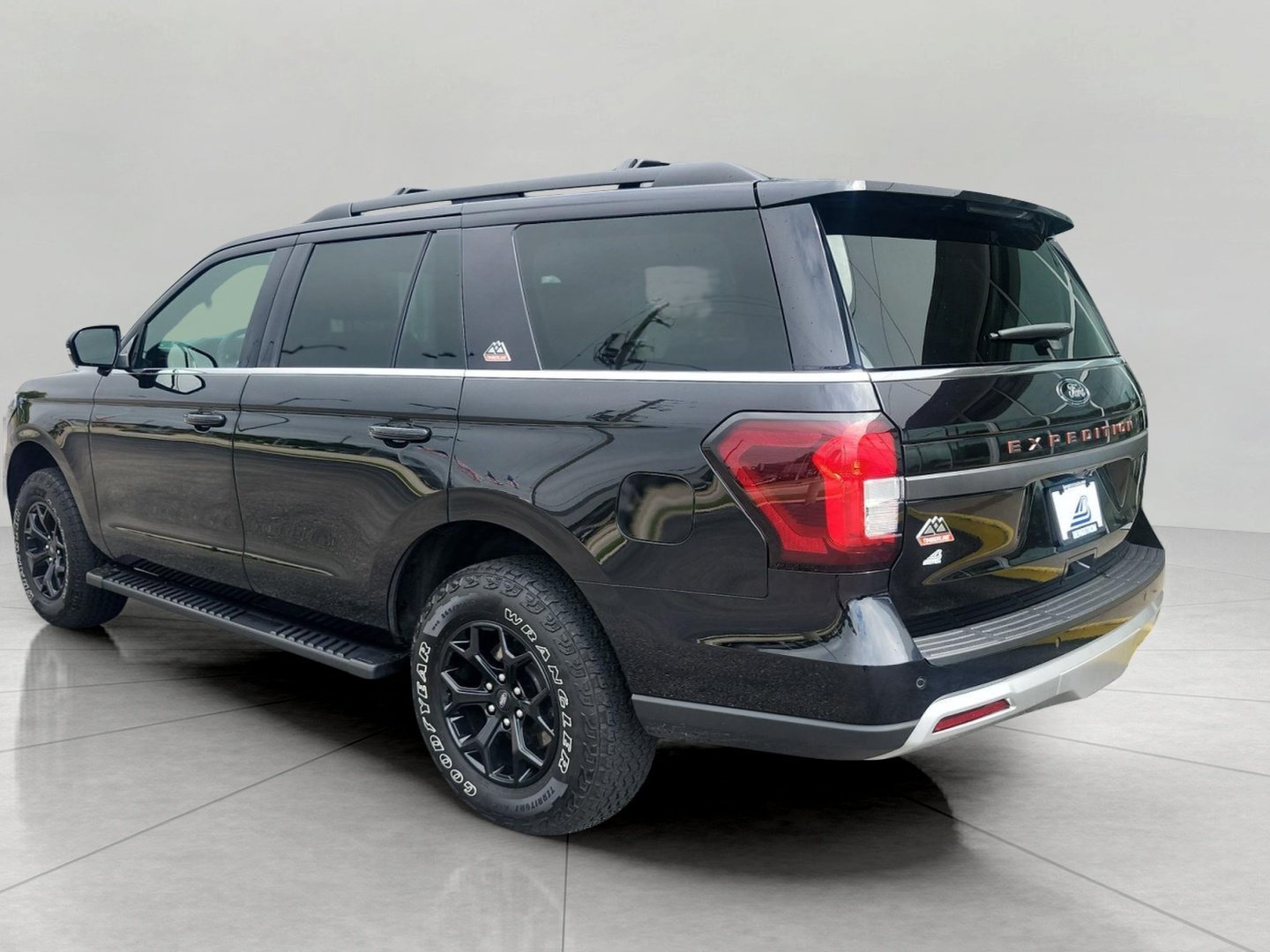 Certified 2024 Ford Expedition Timberline AWD/4WD image 8