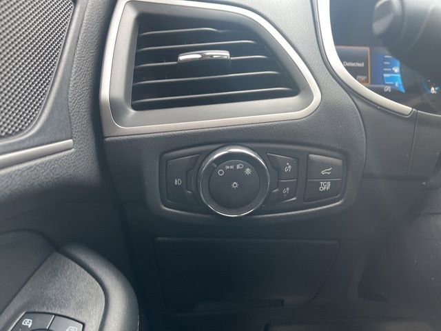 Certified 2021 Ford Edge SEL w/ Convenience Package image 23