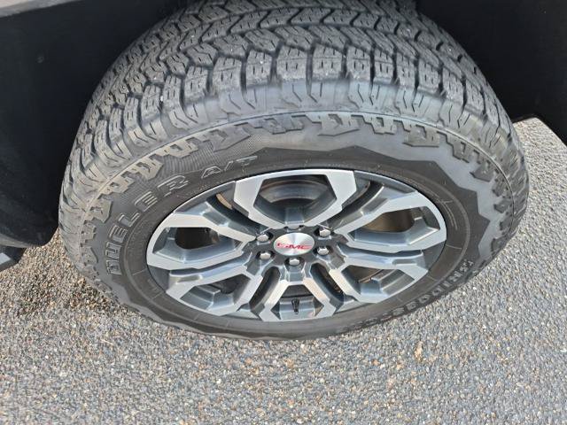 Used 2024 GMC Canyon AT4 AWD/4WD image 24