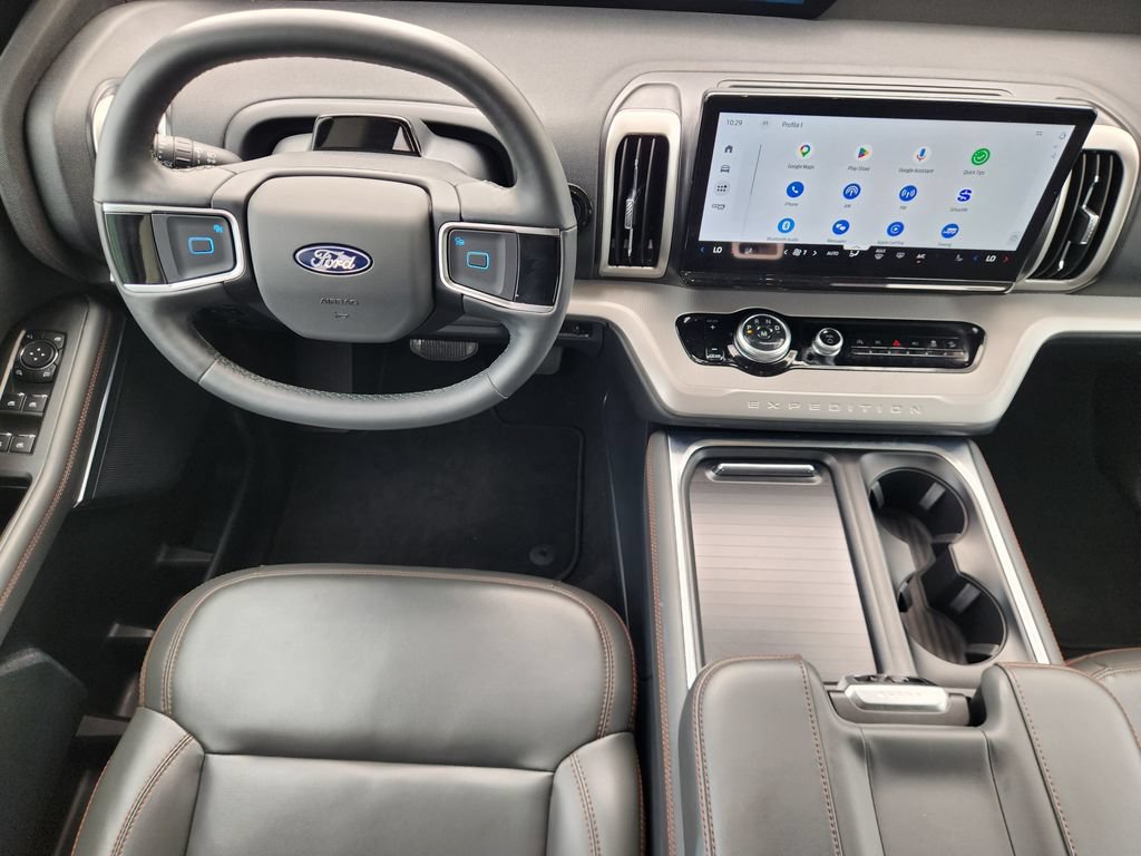 Certified 2025 Ford Expedition Active AWD/4WD image 26