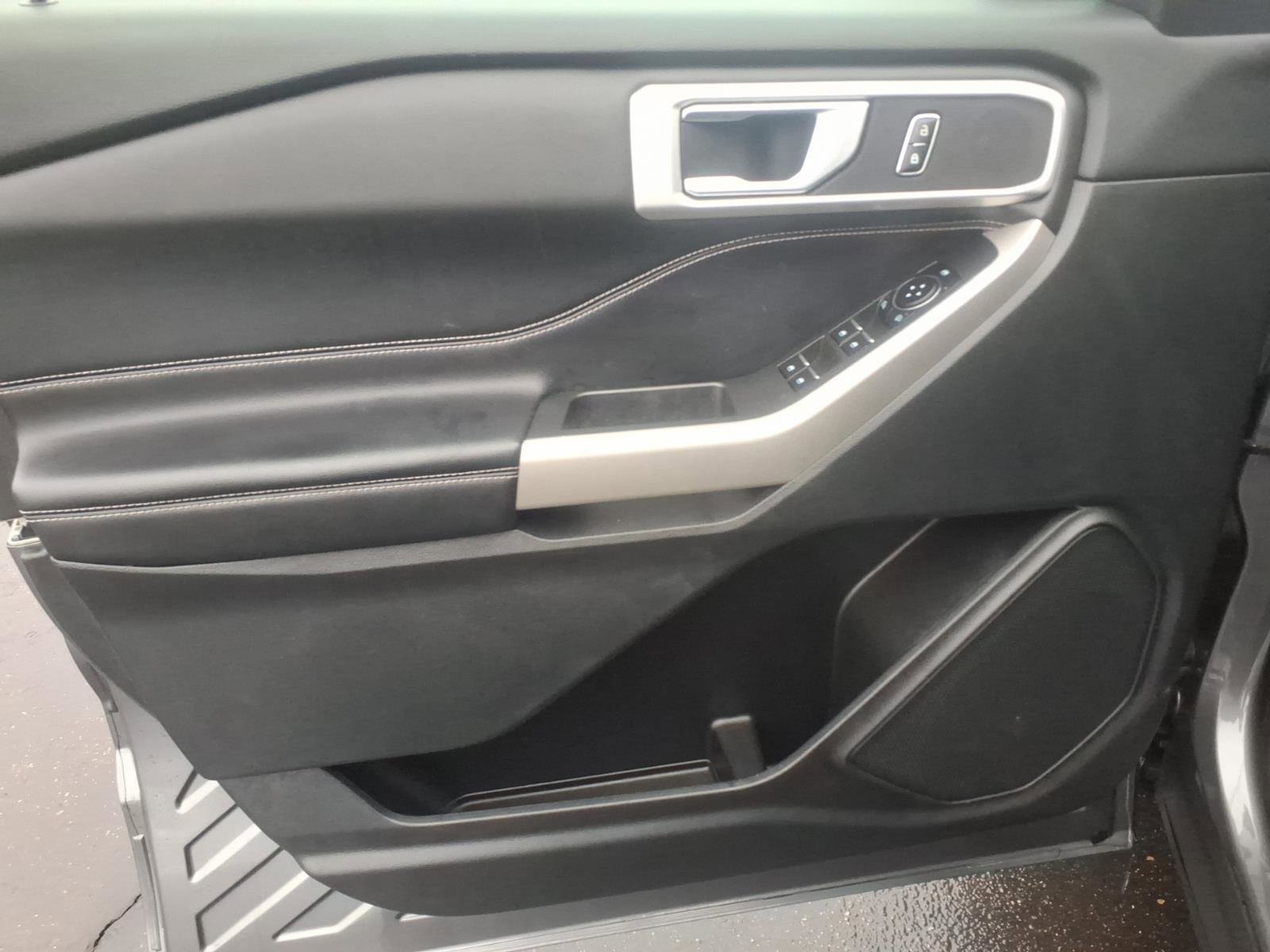 Certified 2023 Ford Explorer XLT w/ Equipment Group 202A image 12