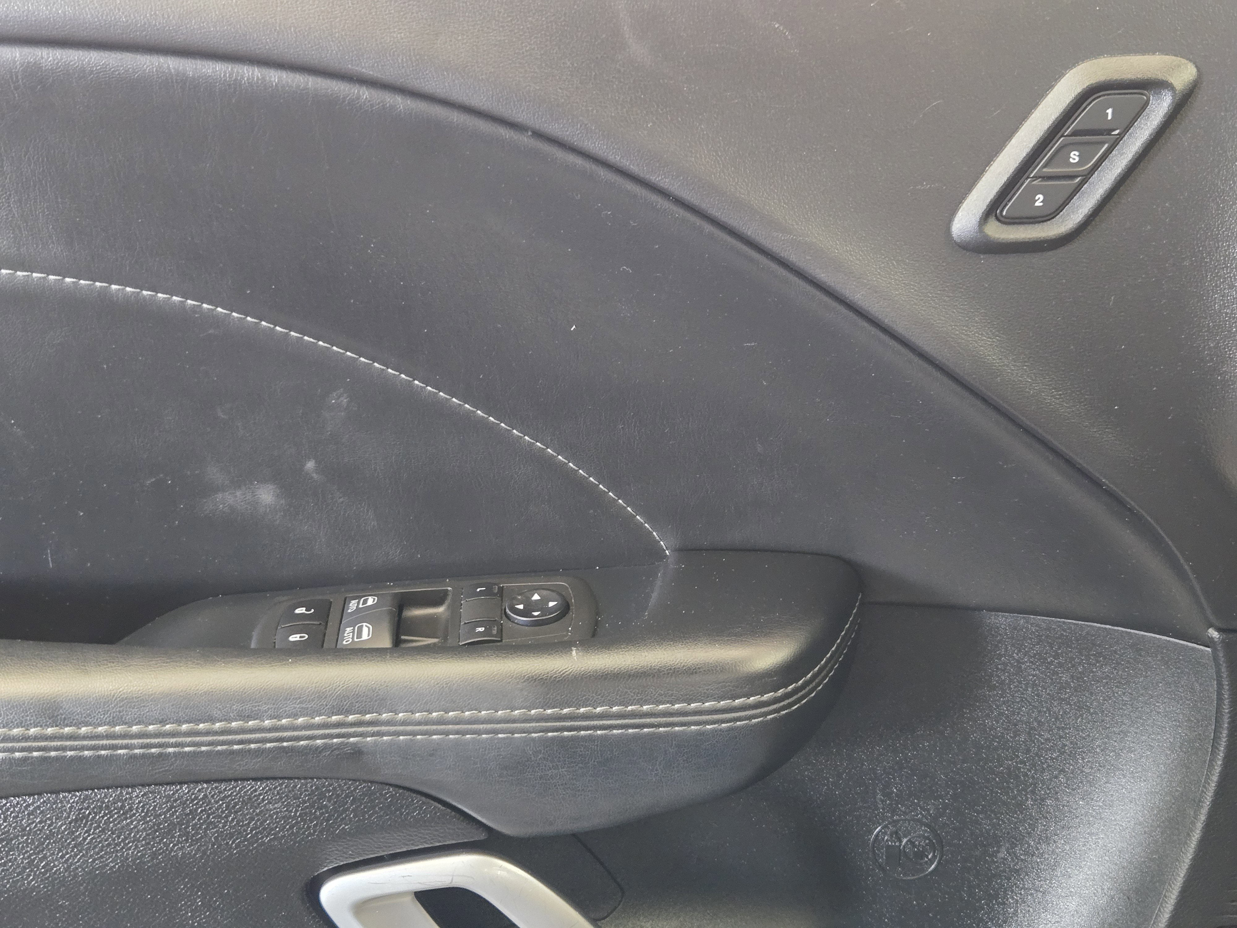 Used 2022 Dodge Challenger GT w/ Plus Package image 24