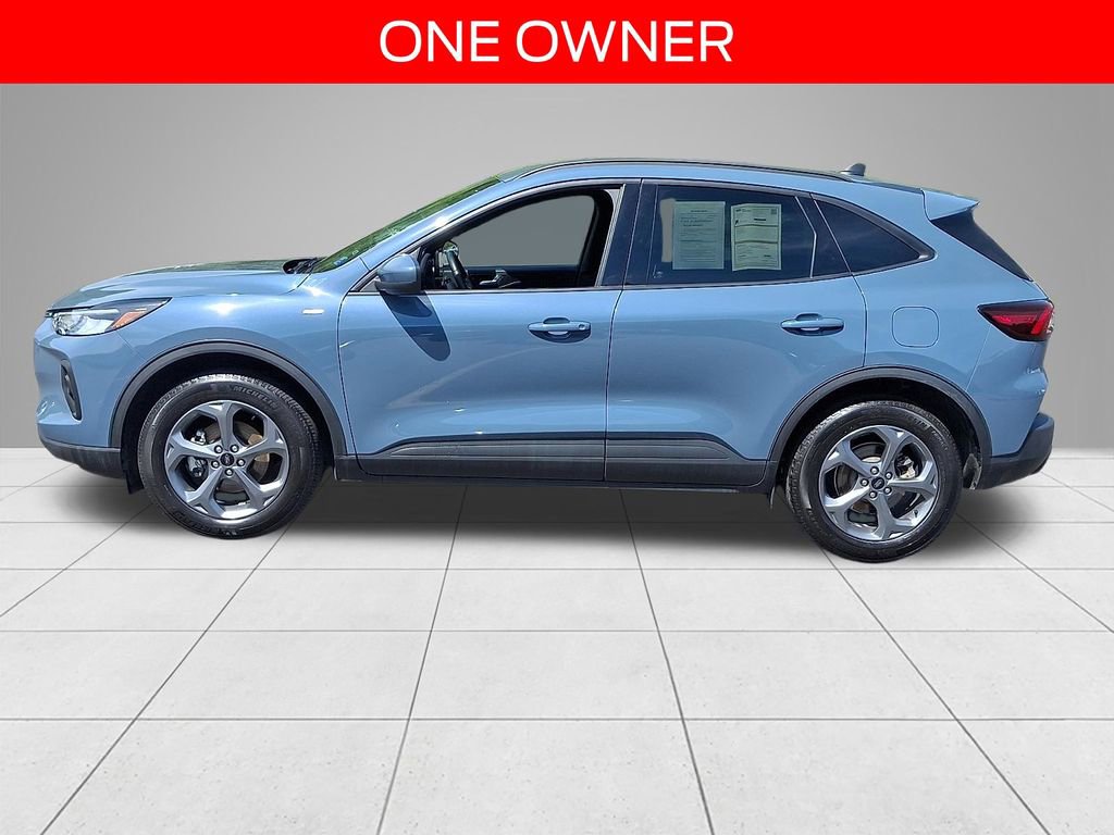 Certified 2025 Ford Escape ST-Line Select AWD/4WD image 7