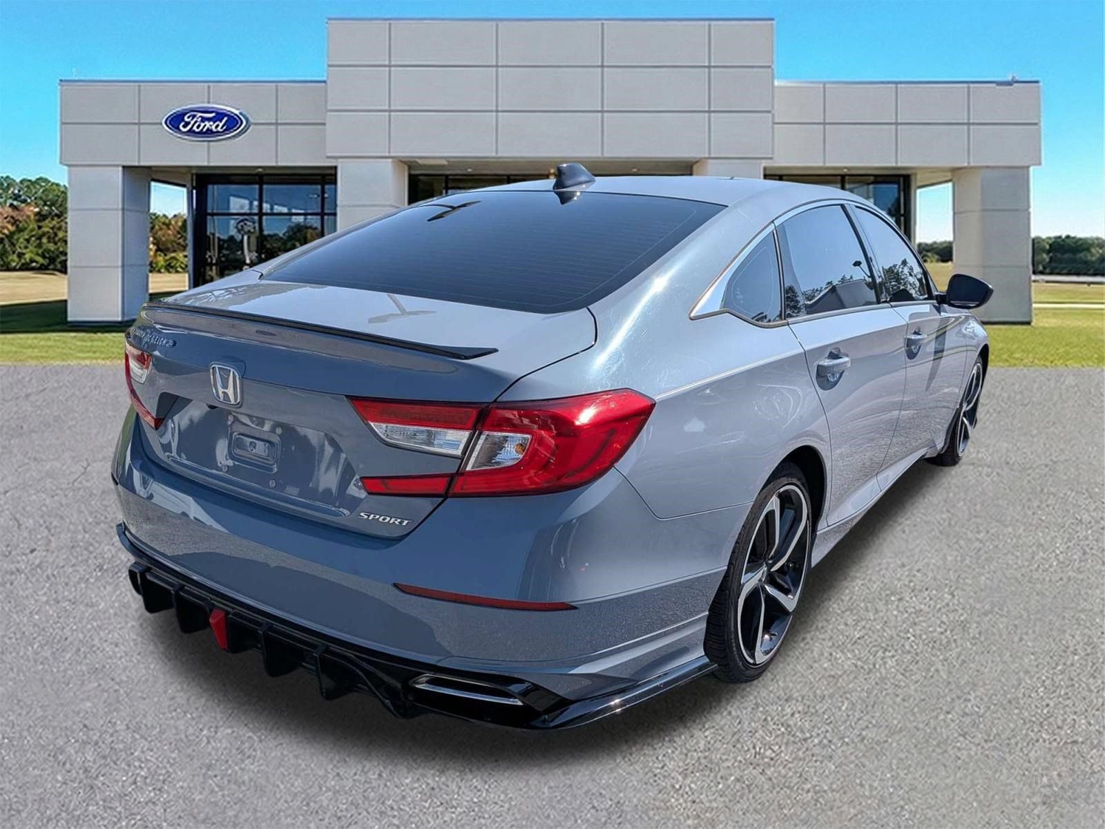 Used 2022 Honda Accord Sport image 4