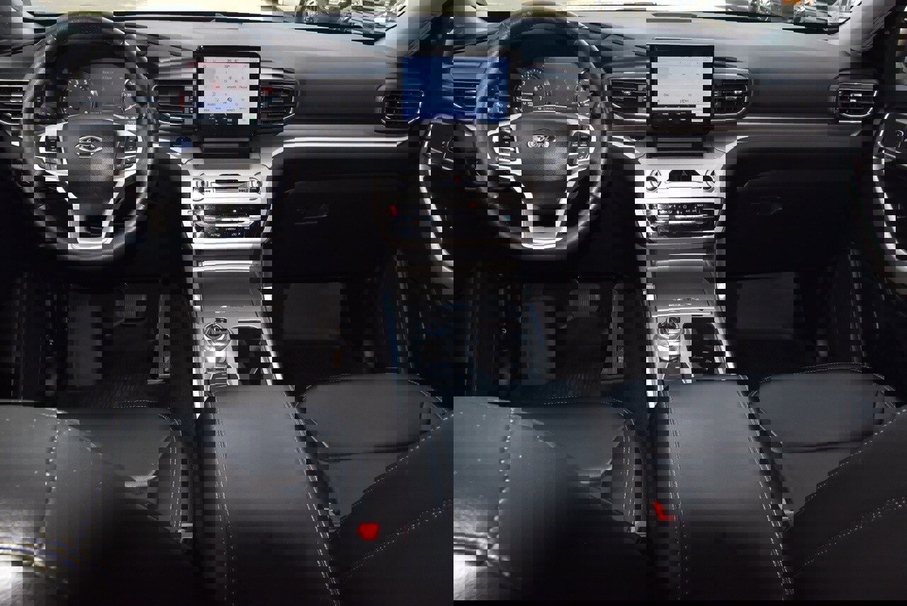 Certified 2023 Ford Explorer XLT w/ Equipment Group 202A image 17