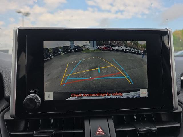 Used 2024 Toyota RAV4 LE AWD/4WD image 33