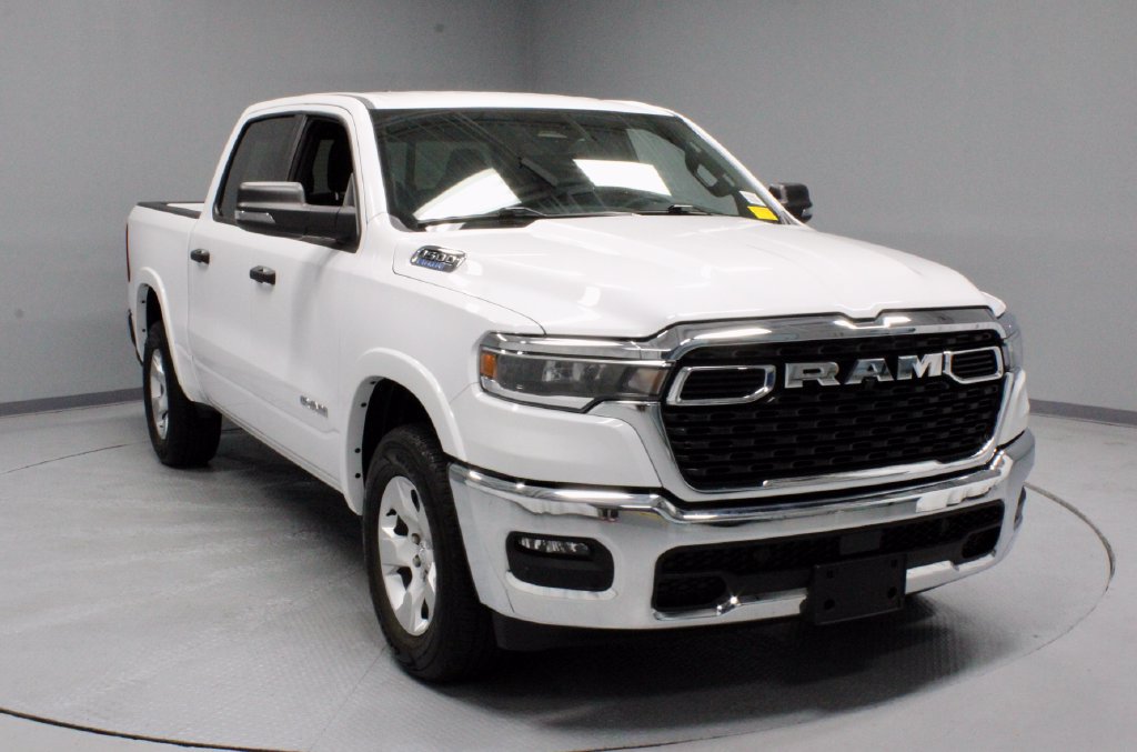 Used 2025 RAM 1500 Big Horn AWD/4WD image 1