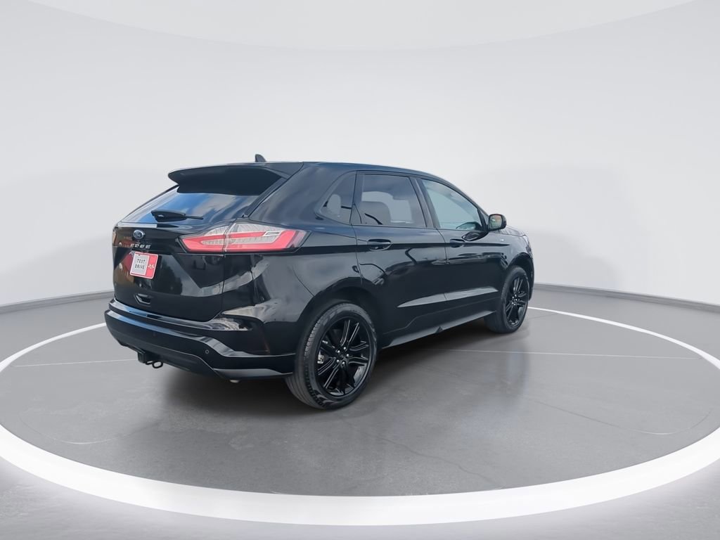 Certified 2024 Ford Edge ST-Line w/ Class II Trailer Tow Package image 7