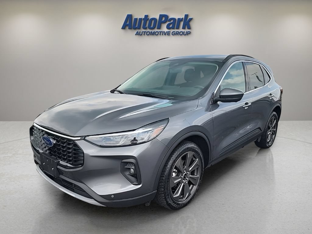 Certified 2024 Ford Escape Platinum AWD/4WD image 3