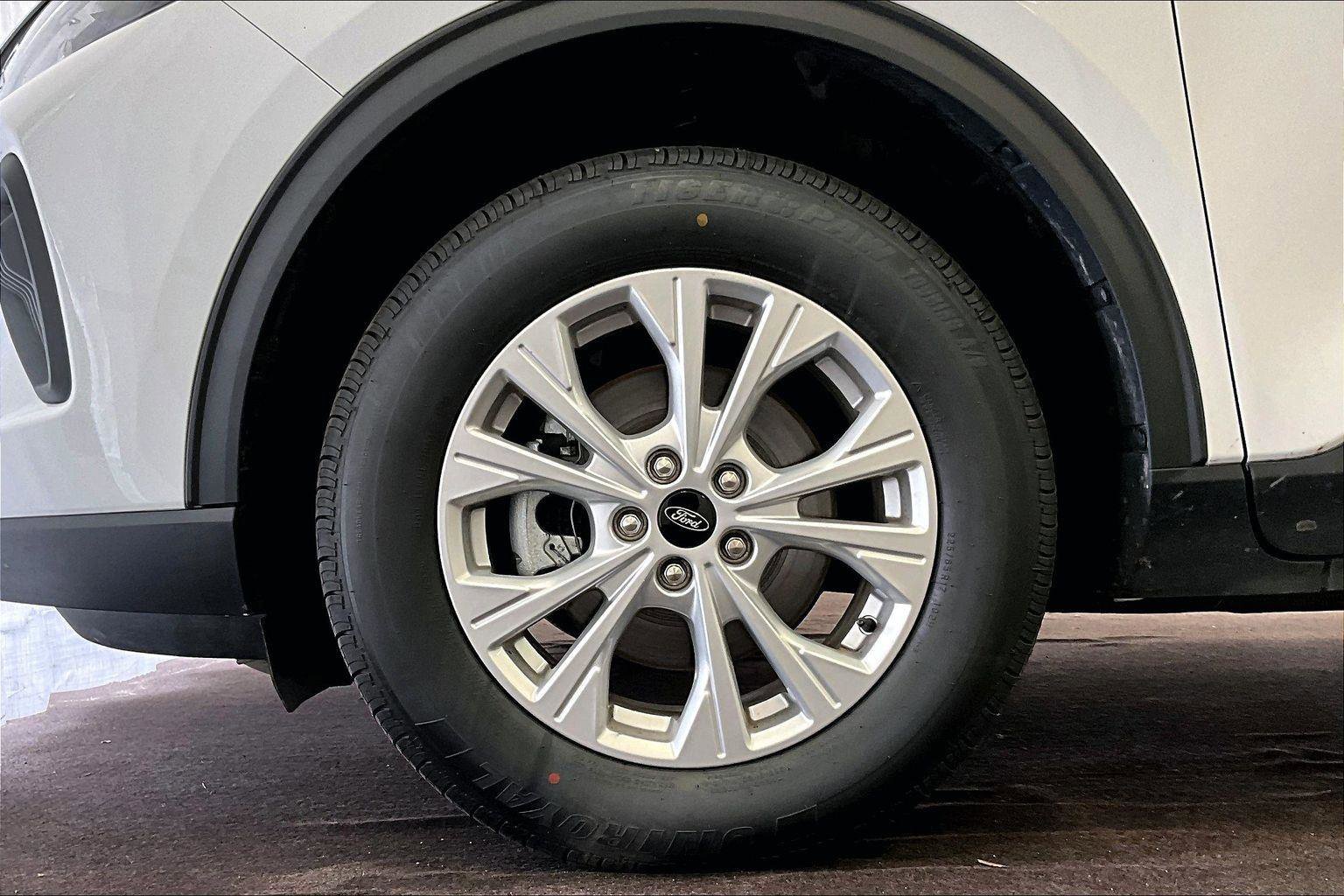 Certified 2024 Ford Escape Active w/ Tech Pack #2 image 8