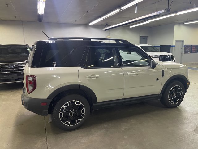 Certified 2025 Ford Bronco Sport Outer Banks w/ Outer Banks Tech Package+ image 8