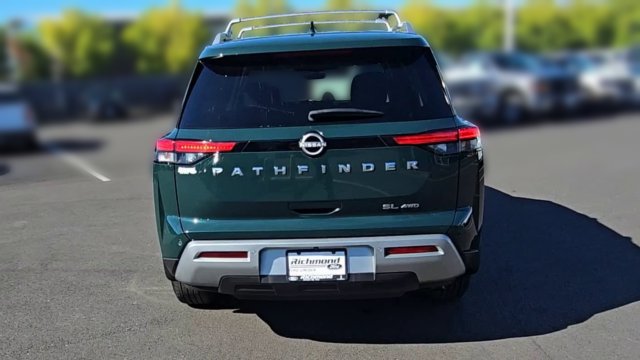 Used 2024 Nissan Pathfinder SL AWD/4WD image 8