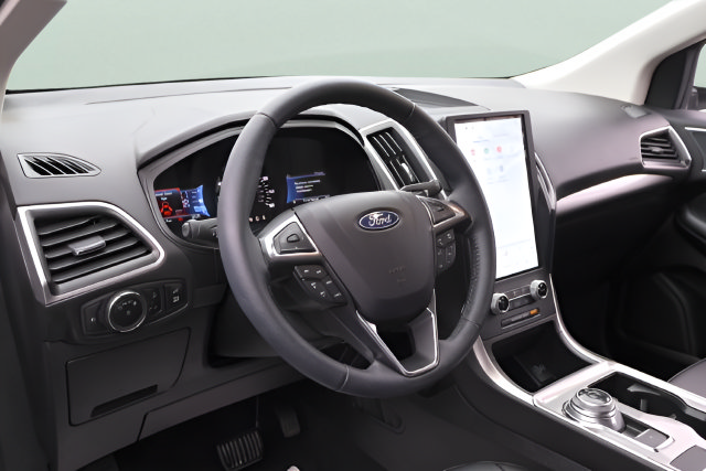 Certified 2024 Ford Edge SEL w/ Convenience Package AWD/4WD image 12