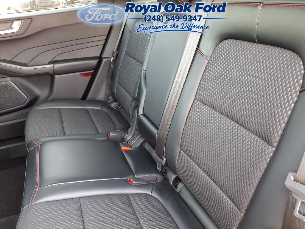 Certified 2024 Ford Escape ST-Line w/ Tech Pack #1 AWD/4WD image 10