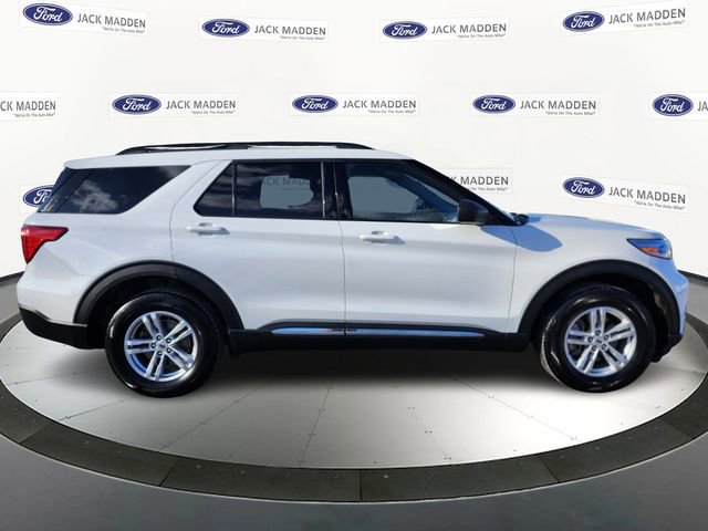 Certified 2022 Ford Explorer XLT image 2