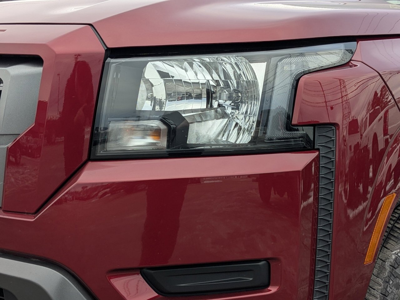 Used 2022 Nissan Frontier SV image 10