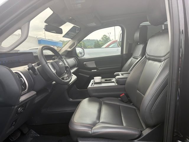 Certified 2025 Ford Expedition Active AWD/4WD image 53