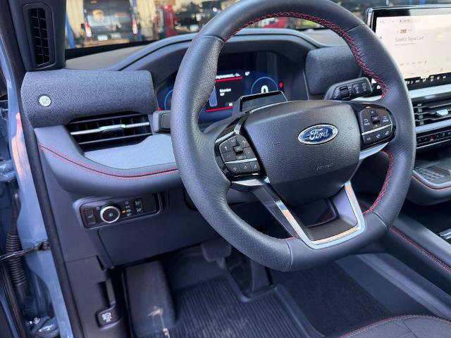 Certified 2025 Ford Explorer ST-Line w/ Premium Package AWD/4WD image 32