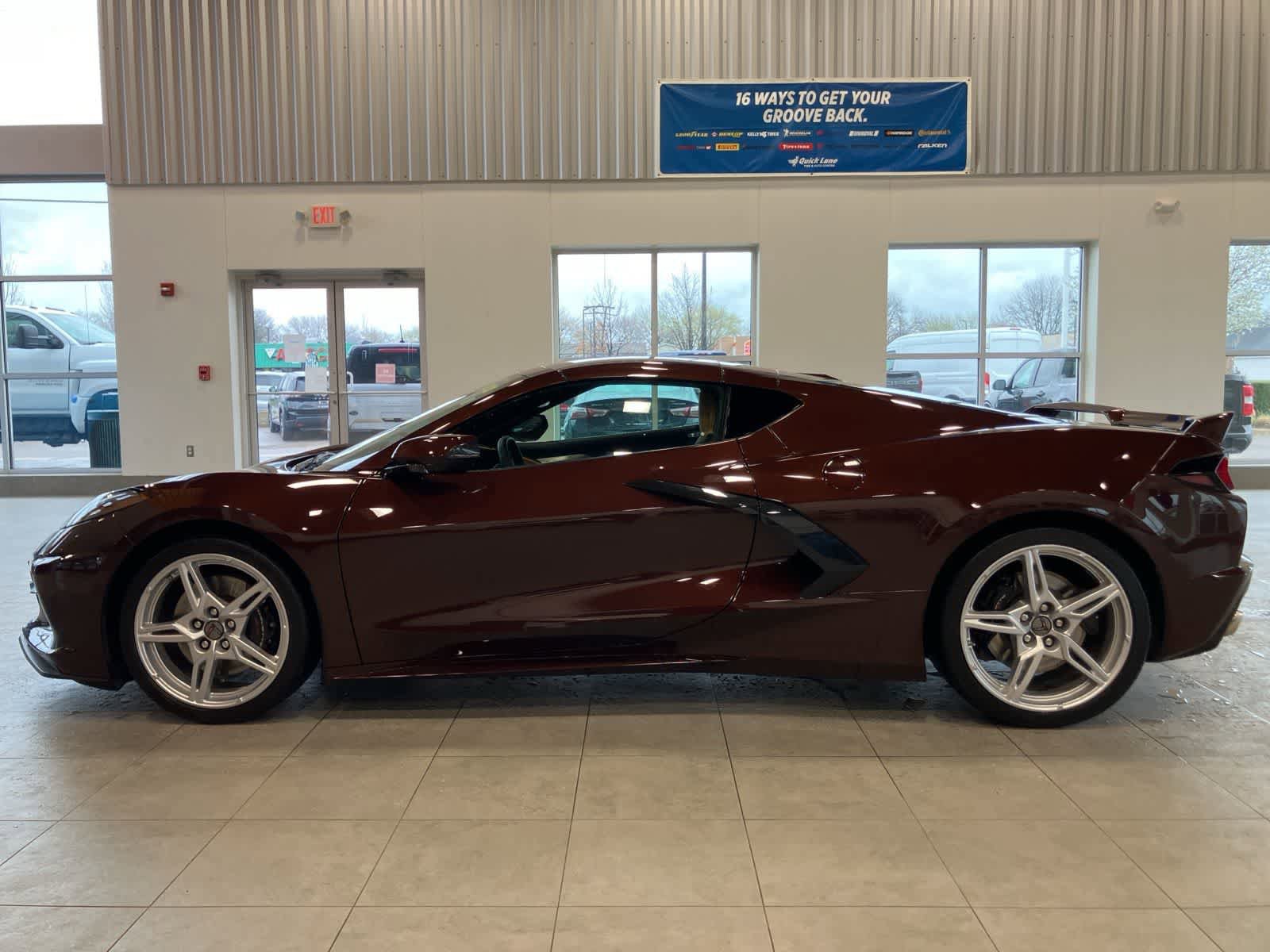 Used 2023 Chevrolet Corvette Stingray Preferred Cpe w/ Z51 Performance Package RWD image 8