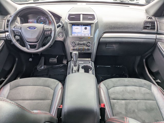 Certified 2018 Ford Explorer XLT w/ Equipment Group 202A FWD image 16