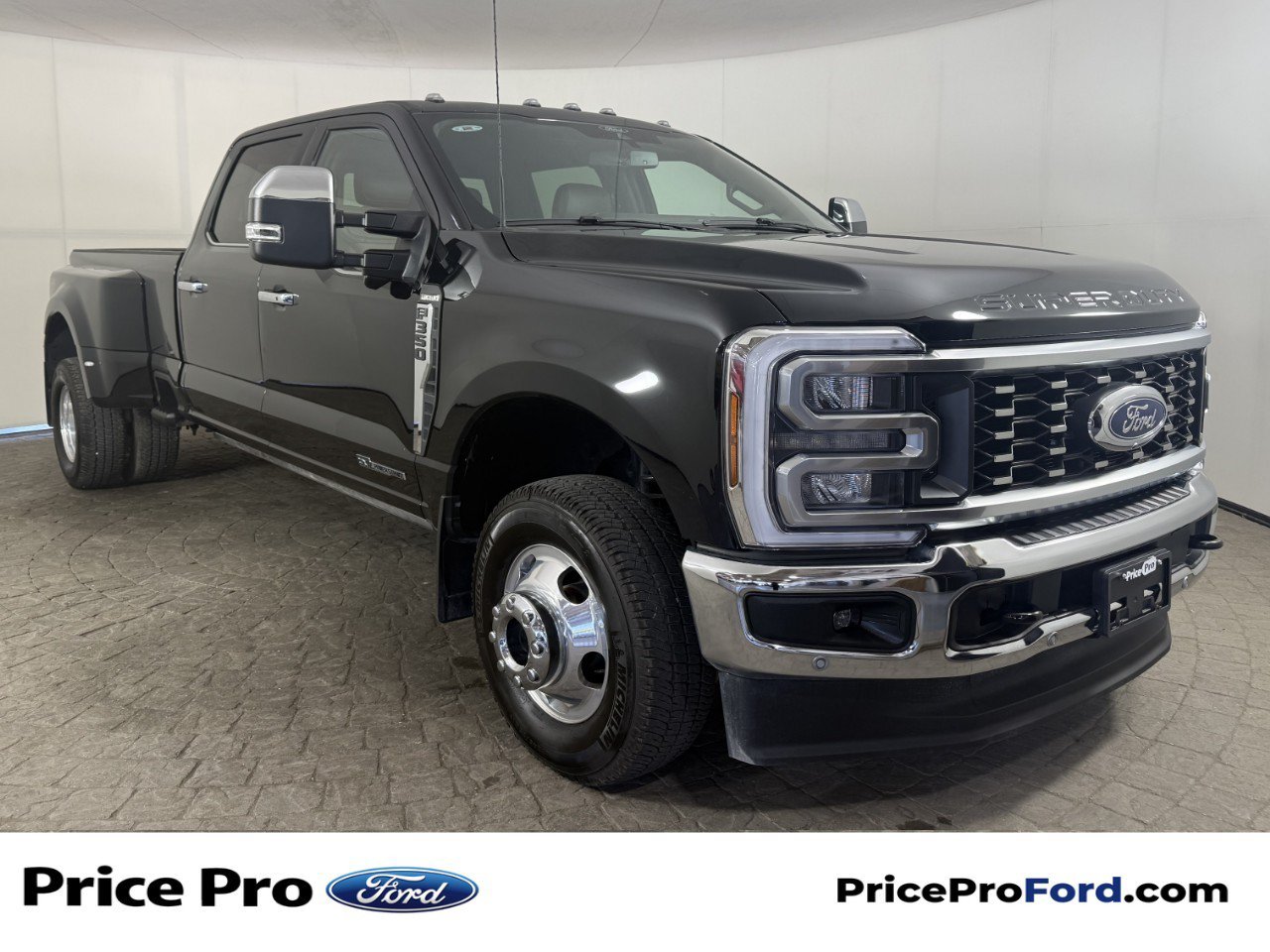 Certified 2026 Ford F350 King Ranch AWD/4WD video 1