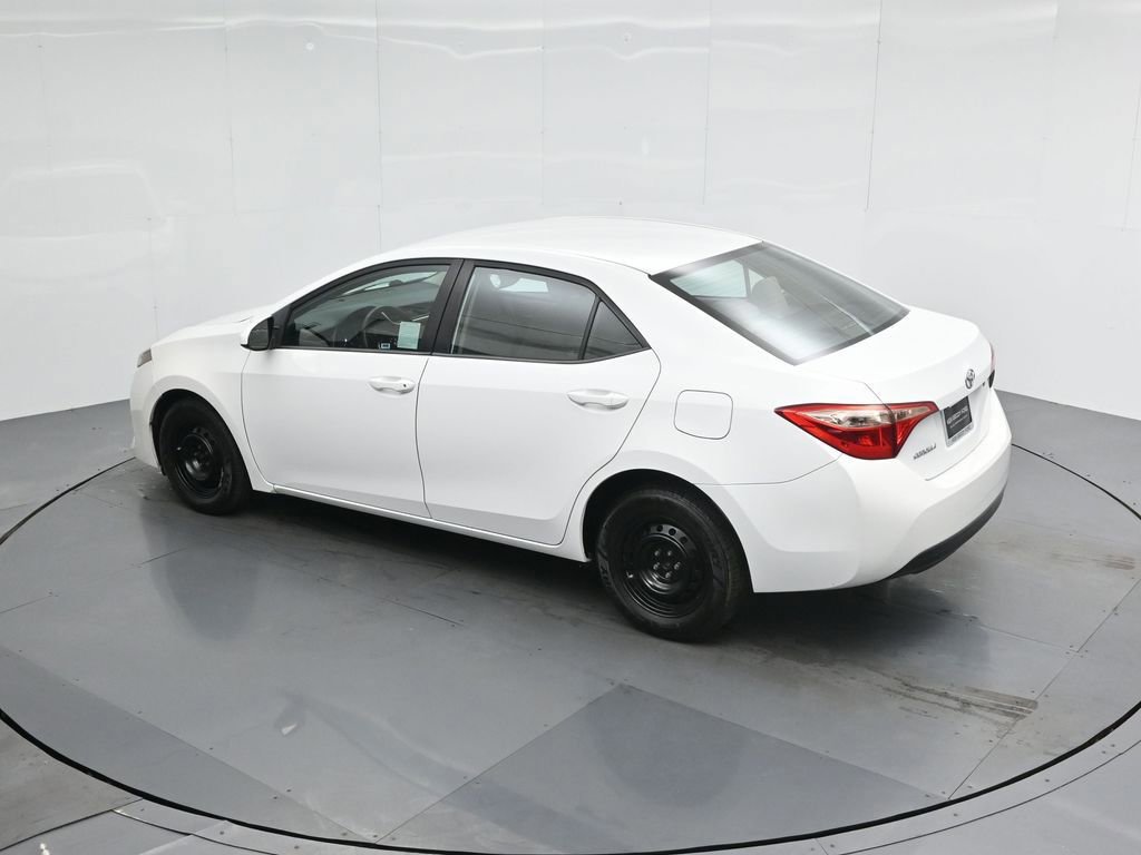 Used 2018 Toyota Corolla L image 18