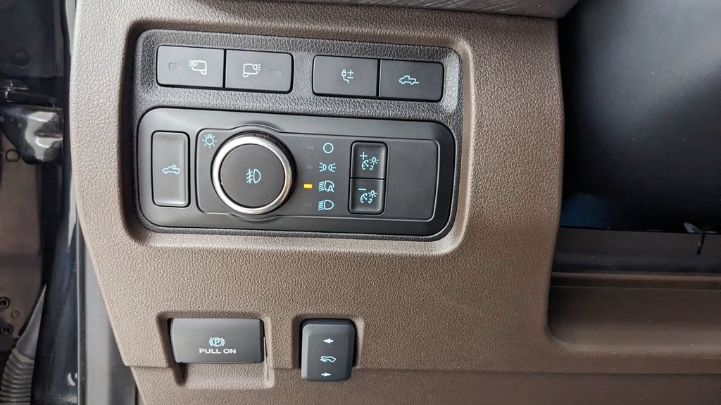 Certified 2024 Ford F250 King Ranch AWD/4WD image 23