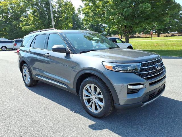 Certified 2023 Ford Explorer XLT w/ Equipment Group 202A AWD/4WD image 6